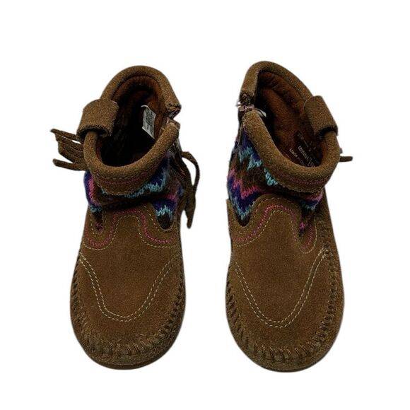 Minnetonka Moccasin Leather Ankle Booties. Girl’s Size 9. - Picture 3 of 13